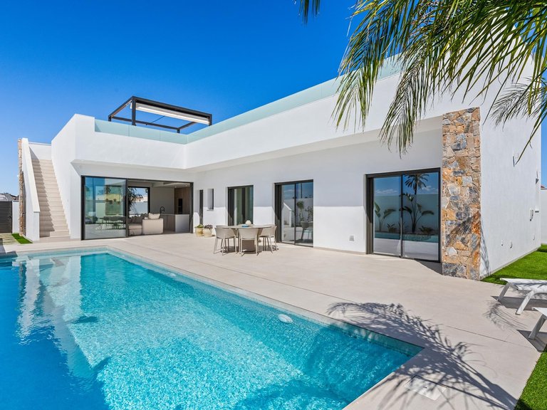 Villa for Sale in Los Alcazares, Costa Cálida 1