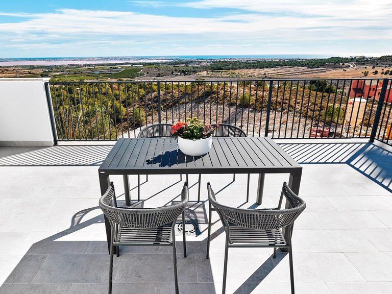Villa for Sale in San Miguel de Salinas, Alicante 26