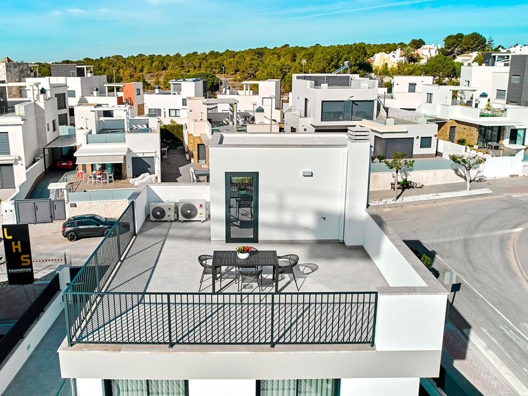 Villa for Sale in San Miguel de Salinas, Alicante 24