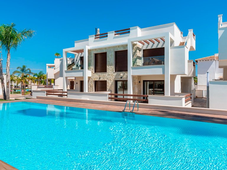 Villa for Sale in Torrevieja, Alicante 1