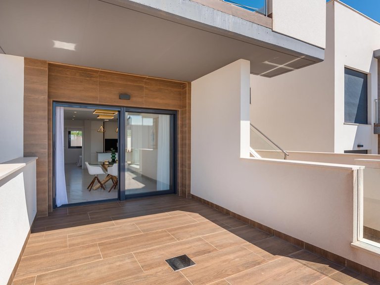 Villa for Sale in San Miguel de Salinas, Alicante 5