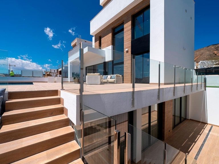 Villa for Sale in Finestrat, Alicante 4