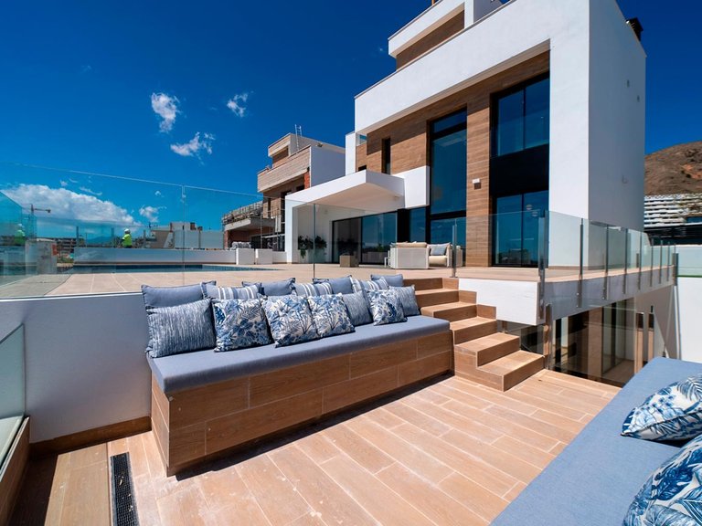 Villa for Sale in Finestrat, Alicante 2