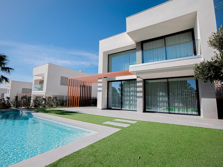 Villa for Sale in Finestrat, Alicante 2