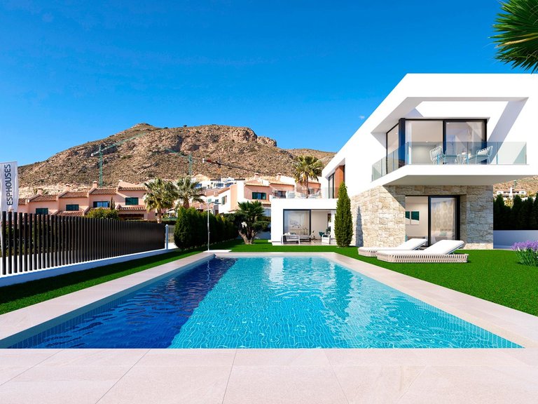 Villa for Sale in Finestrat, Alicante 2