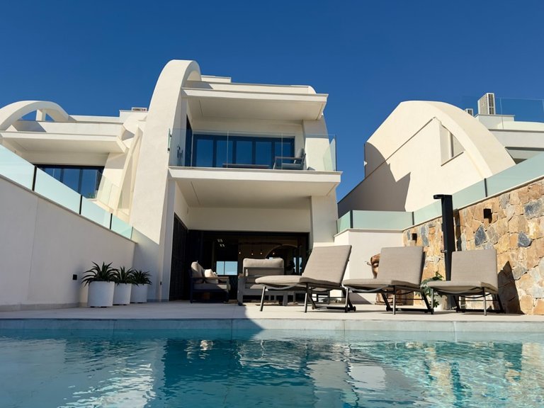 Villa for Sale in Rojales, Alicante 1