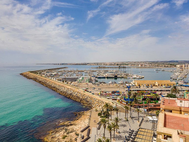 Villa for Sale in Torrevieja, Alicante 17