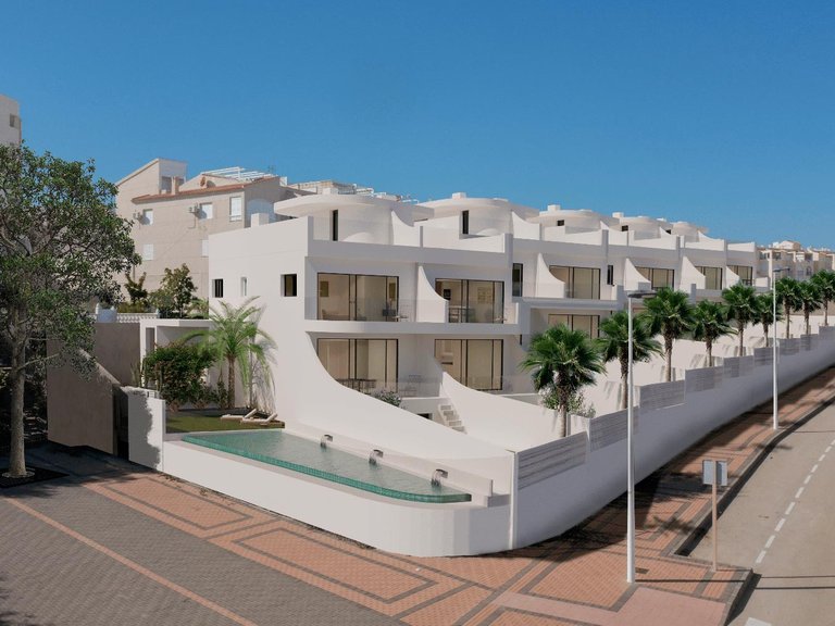 Villa for Sale in Torrevieja, Alicante 2