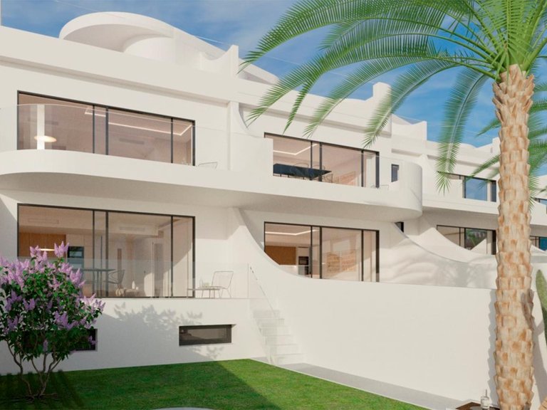 Villa for Sale in Torrevieja, Alicante 3