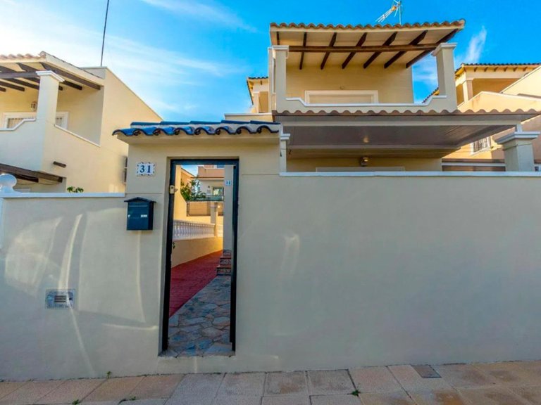 Villa for Sale in San Miguel de Salinas, Alicante 3