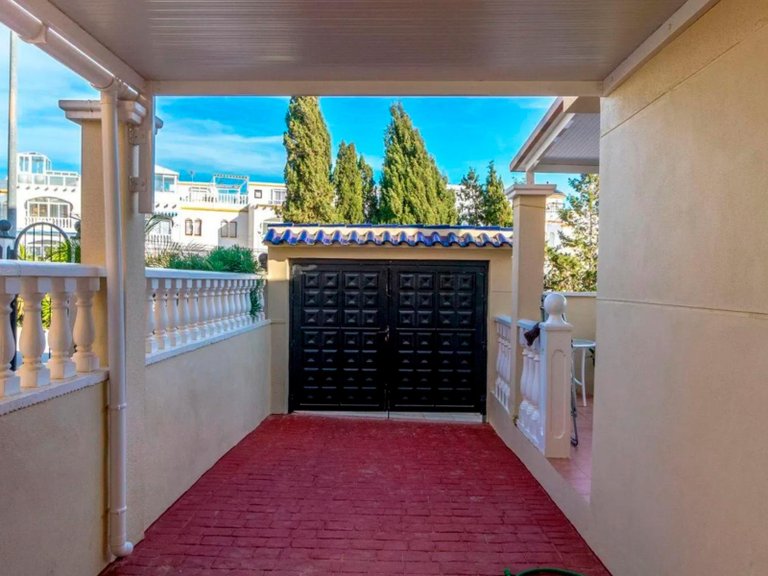 Villa for Sale in San Miguel de Salinas, Alicante 8