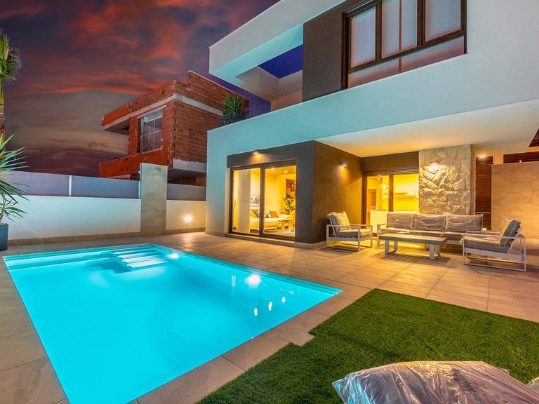 Villa for Sale in Rojales, Alicante 28