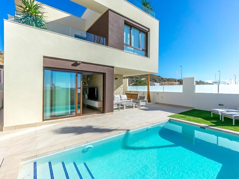 Villa for Sale in Rojales, Alicante 1