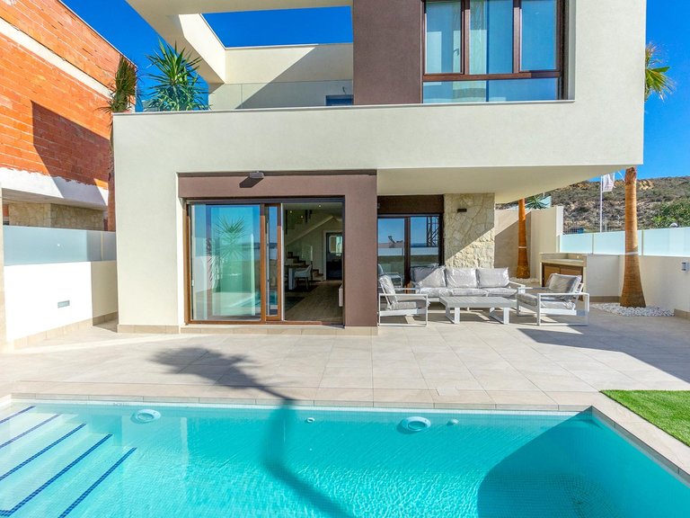 Villa for Sale in Rojales, Alicante 2