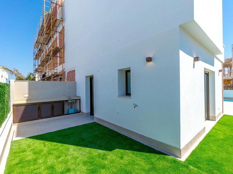 Villa for Sale in Benijofar, Alicante 29