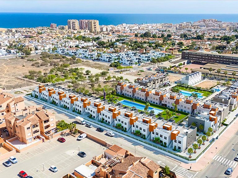 Villa for Sale in Torrevieja, Alicante 3