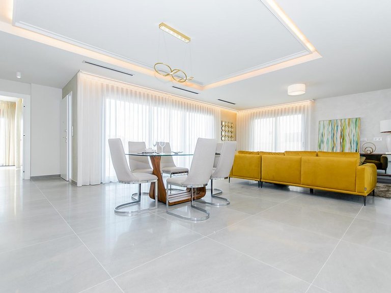 Villa for Sale in San Miguel de Salinas, Alicante 3