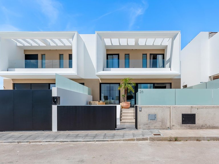 Villa for Sale in Dolores, Alicante 28