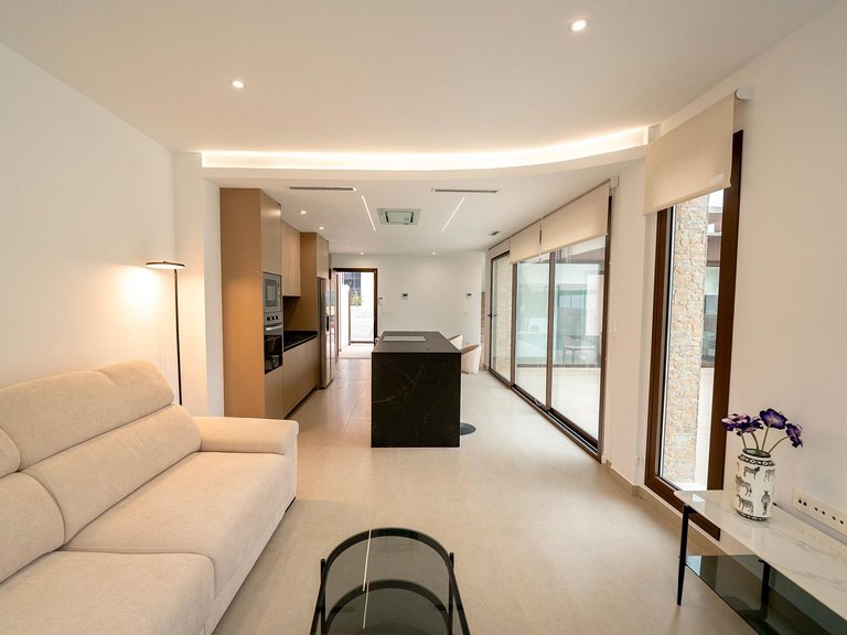 Villa for Sale in Heredades, Alicante 4