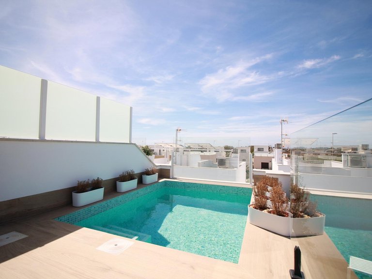 Villa for Sale in Pilar de la Horadada, Alicante 18