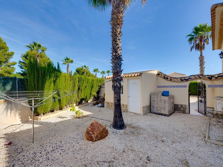 Villa for Sale in Costa Blanca Orihuela Costa, Alicante 31