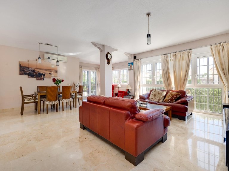 Villa for Sale in Costa Blanca Orihuela Costa, Alicante 5