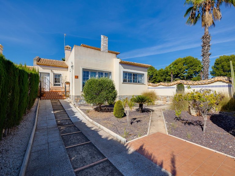 Villa for Sale in Costa Blanca Orihuela Costa, Alicante 29