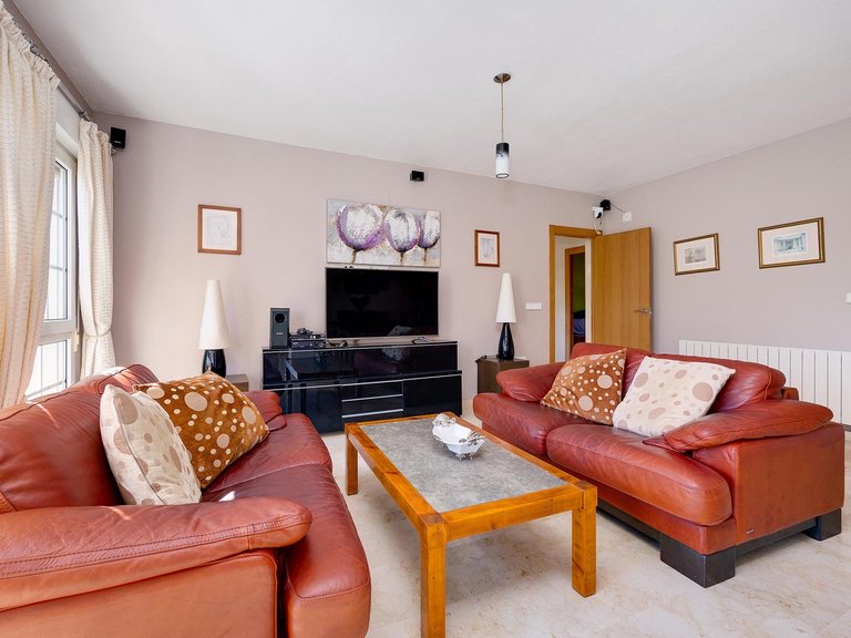 Villa for Sale in Costa Blanca Orihuela Costa, Alicante 6