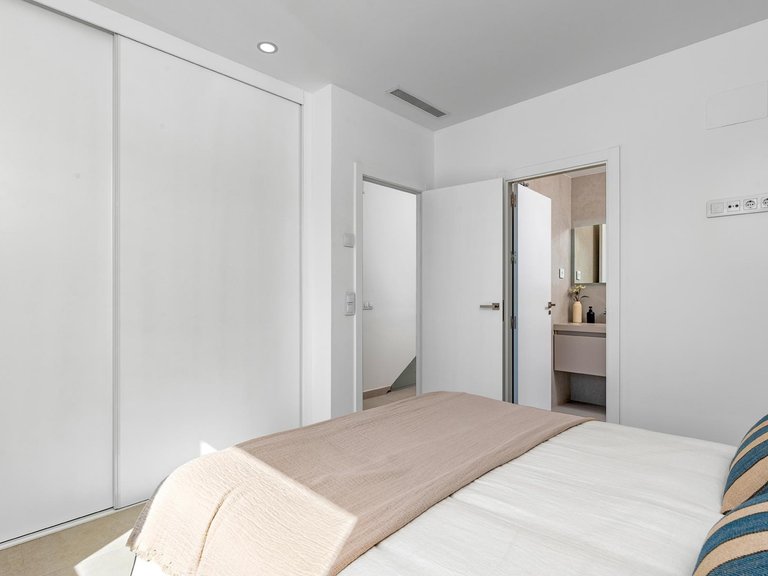 Villa for Sale in Pilar de la Horadada, Alicante 18