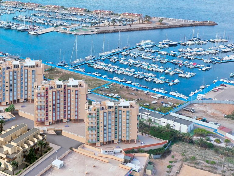 Apartment for Sale in La Manga Del Mar Menor, Costa Cálida 2