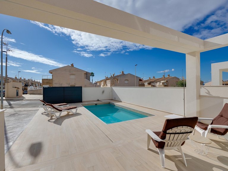 Villa for Sale in Torrevieja, Alicante 4