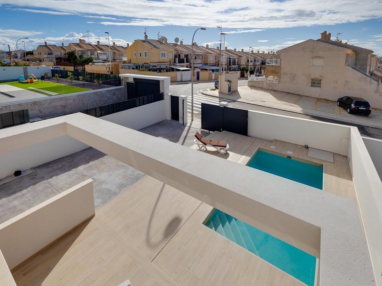 Villa for Sale in Torrevieja, Alicante 35