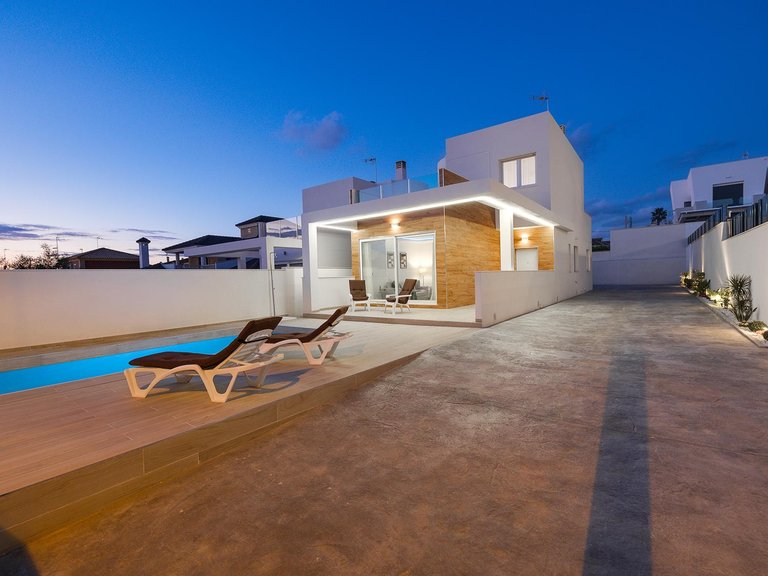 Villa for Sale in Torrevieja, Alicante 40