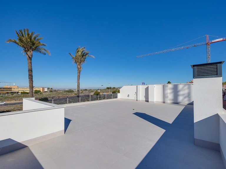 Villa for Sale in Torrevieja, Alicante 26