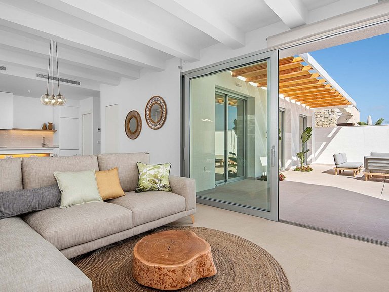 Villa for Sale in Dolores, Alicante 5