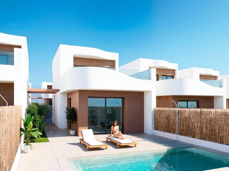 Villa for Sale in Los Montesinos, Alicante 1