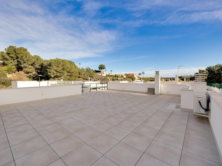 Villa for Sale in Pinar De Campoverde, Alicante 22