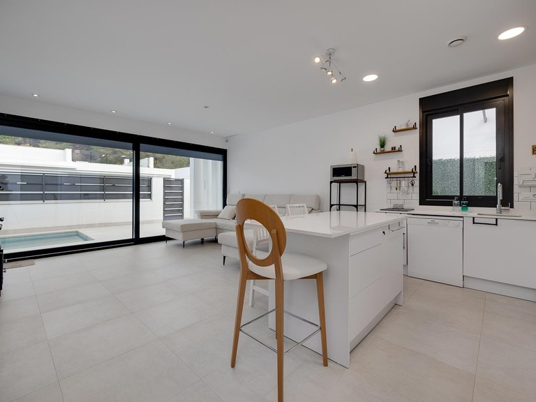 Villa for Sale in Pinar De Campoverde, Alicante 7