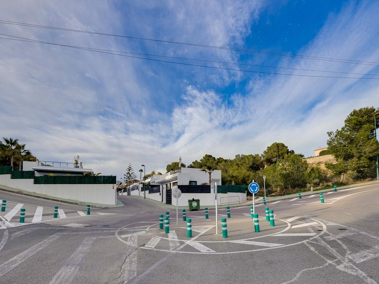 Villa for Sale in Pinar De Campoverde, Alicante 30