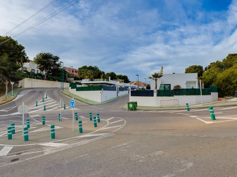 Villa for Sale in Pinar De Campoverde, Alicante 31