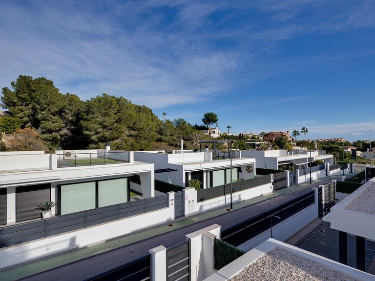 Villa for Sale in Pinar De Campoverde, Alicante 24