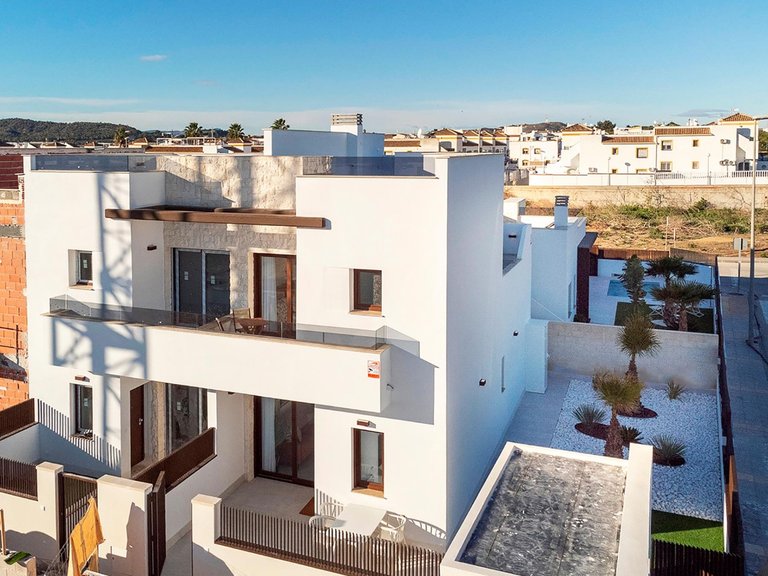 Villa for Sale in Los Montesinos, Alicante 31