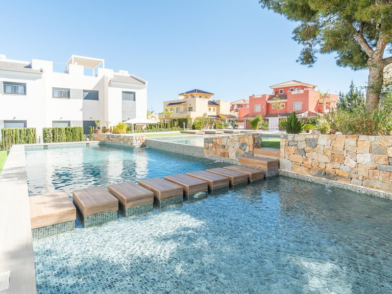 Villa for Sale in Torrevieja, Alicante 26