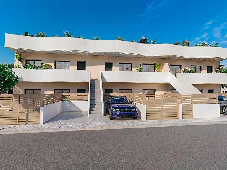 Villa for Sale in Pilar de la Horadada, Alicante 1