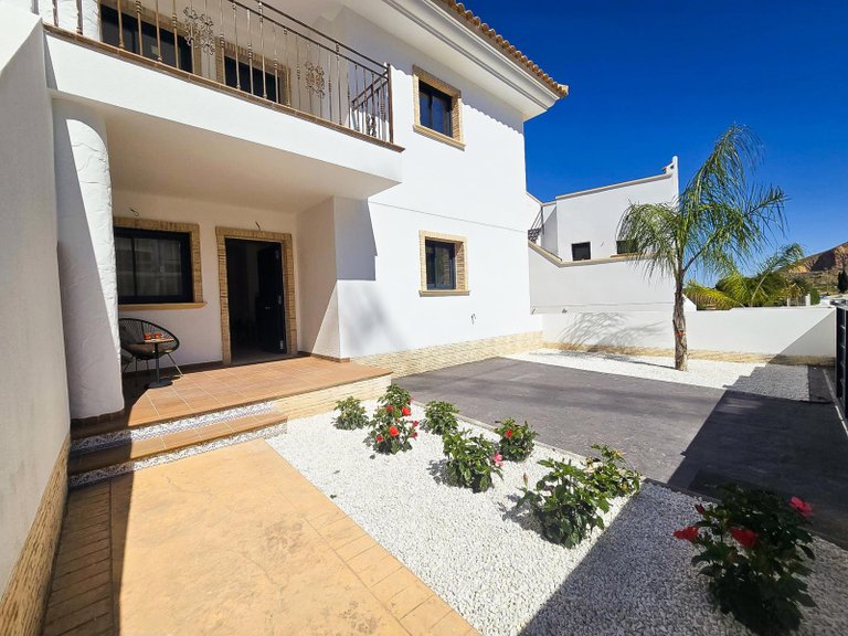 Villa for Sale in Cox, Alicante 1
