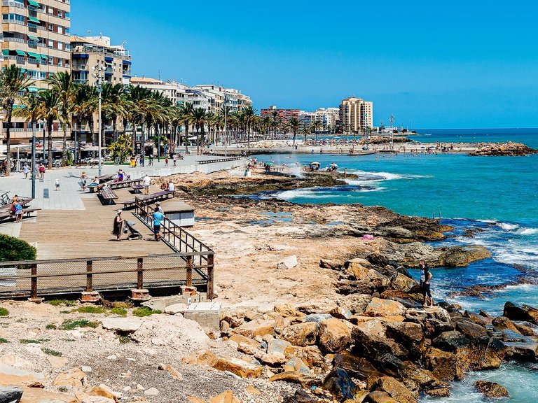 Apartment for Sale in Torrevieja, Alicante 25