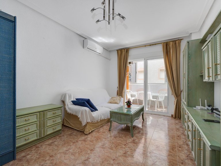 Apartment for Sale in Torrevieja, Alicante 12