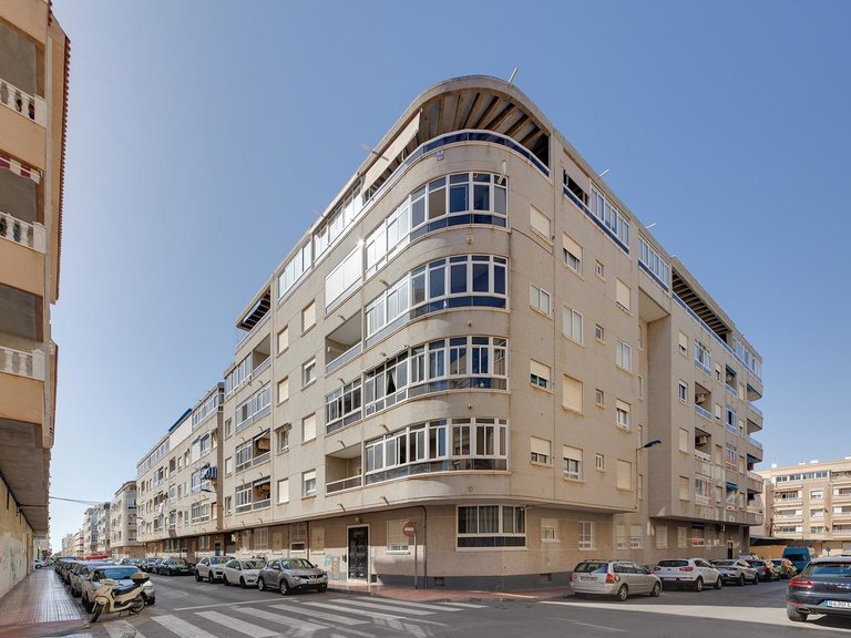 Apartment for Sale in Torrevieja, Alicante 2