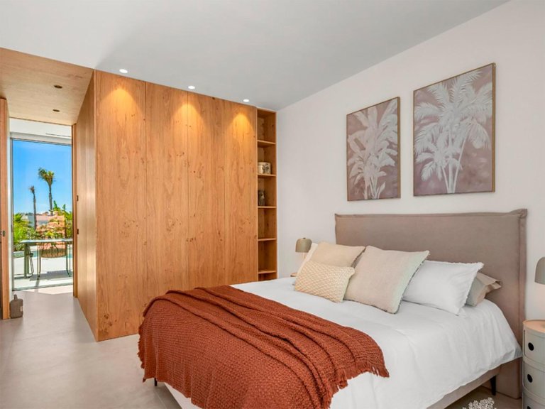 Villa for Sale in Orihuela Costa, Alicante 18