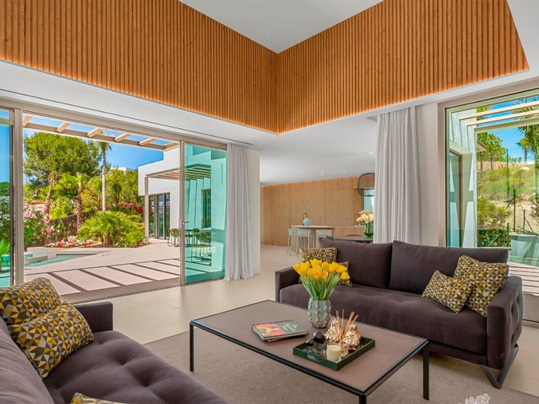 Villa for Sale in Orihuela Costa, Alicante 10
